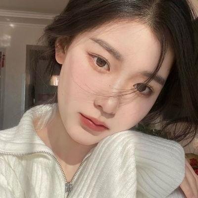 穿成权臣嫡女,我本色出演